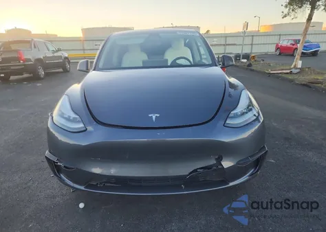 2022 Tesla Model Y z USA, uszkodzony, nr VIN 7SAYGDEE3NF314487